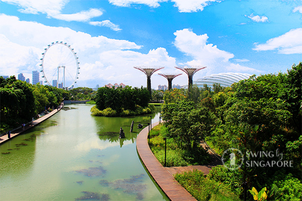 How to take the MRT to Singapore Flyer